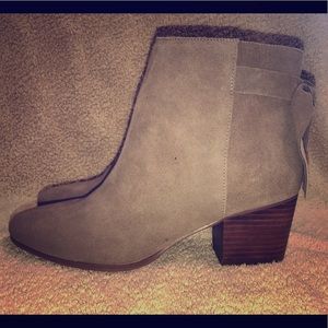 Sole Society Leather  booties